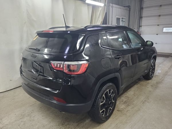 2020 Jeep COMPASS UPLAND II Sport