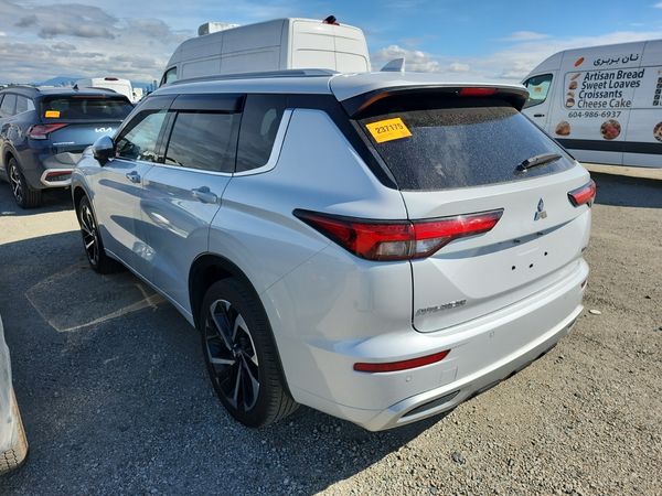 2024 Mitsubishi Outlander GT SEL, GT SR