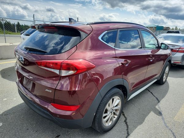 2017 Hyundai Tucson Awd 4dr 2.0l Luxury