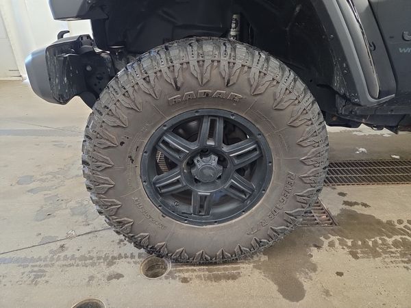 2020 Jeep WRANGLER UNLIMITED SAHARA ALTITUDE