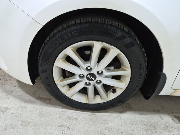 2017 Kia FORTE EX
