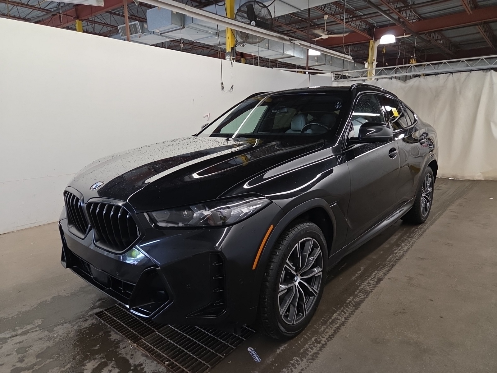 2024 BMW X6 XDRIVE40I