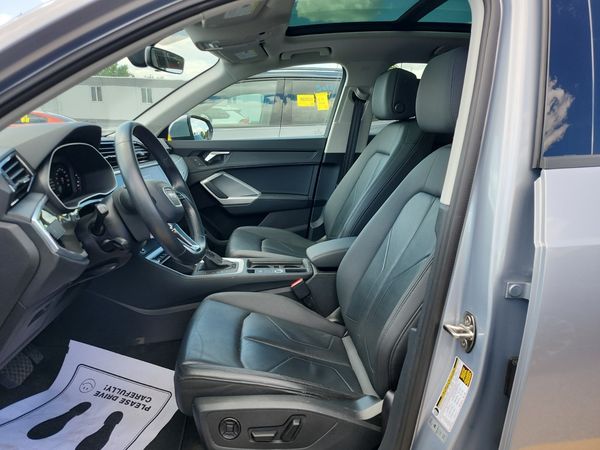 2022 Audi Q3 KOMFORT quattro Premium