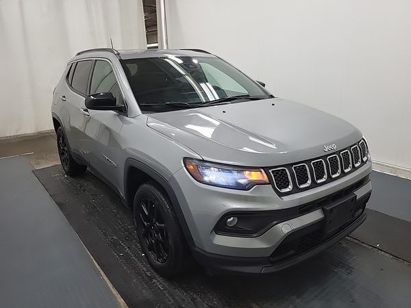 2023 Jeep COMPASS NORTH North, Latitude