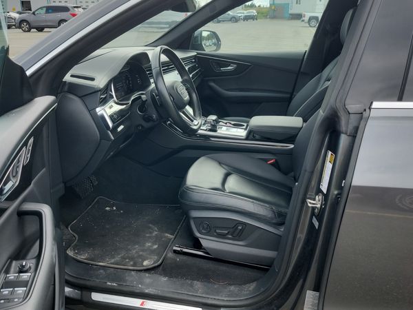 2019 Audi Q8 55 Tfsi Quattro Technik S Line quattro Prestige