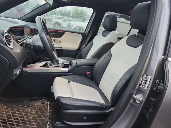 2022 Mercedes-Benz GLB GLB 250 GLB250 / GLB250 4MATIC