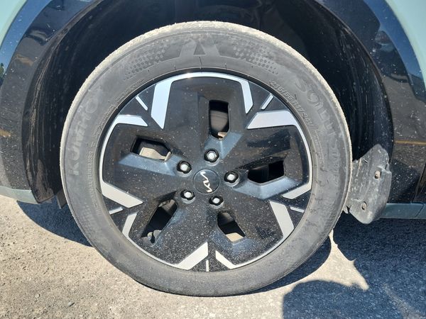 2023 Kia NIRO EV LIMITED Wave
