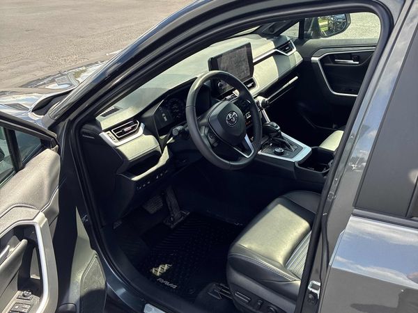 2023 Toyota RAV4 Hybrid XSE