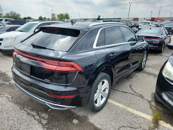 2019 Audi Q8 PROGRESSIV Premium