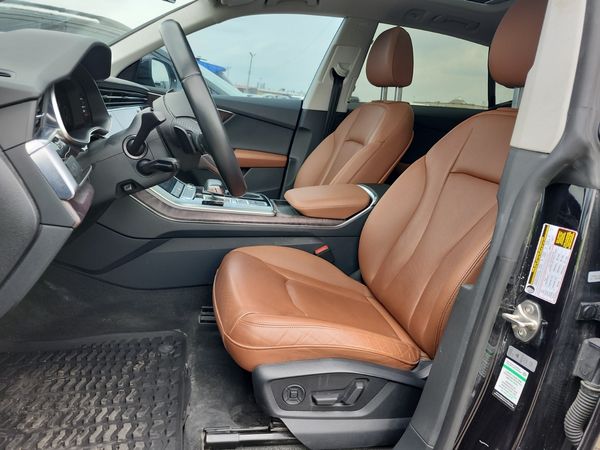 2019 Audi Q8 PROGRESSIV Premium