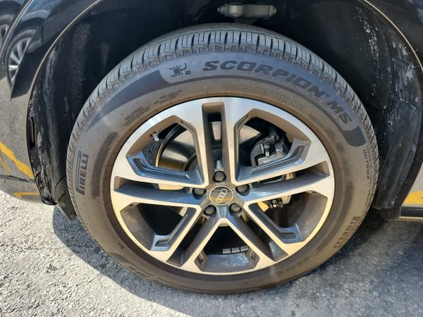 2025 Audi Q5 PROGRESSIV quattro Premium Plus