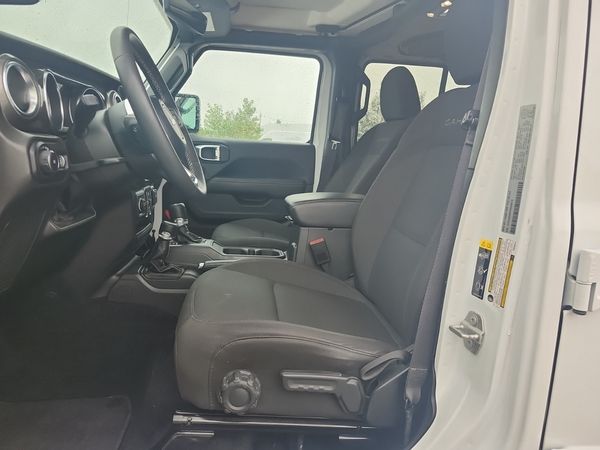 2023 Jeep Wrangler 4 Door 4x4 Sahara