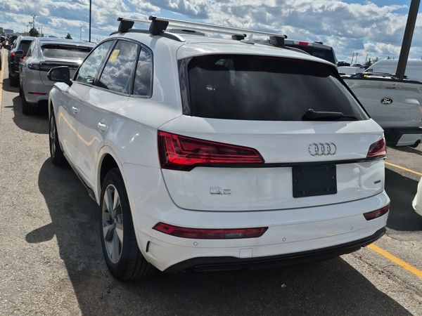 2024 Audi Q5 KOMFORT quattro Premium