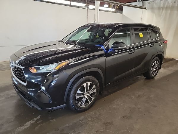 2023 Toyota Highlander HYBRID XLE