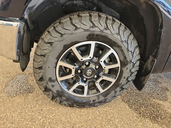 2021 Toyota TUNDRA 4WD SR5 CREW CAB SHORT BED SR5 grade