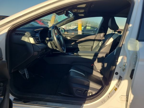 2026 Toyota Camry SE HYBRID