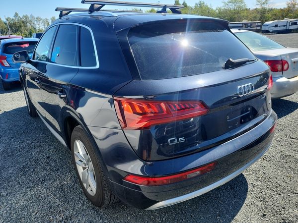 2019 Audi Q5 45 Tfsi Quattro Komfort quattro Premium