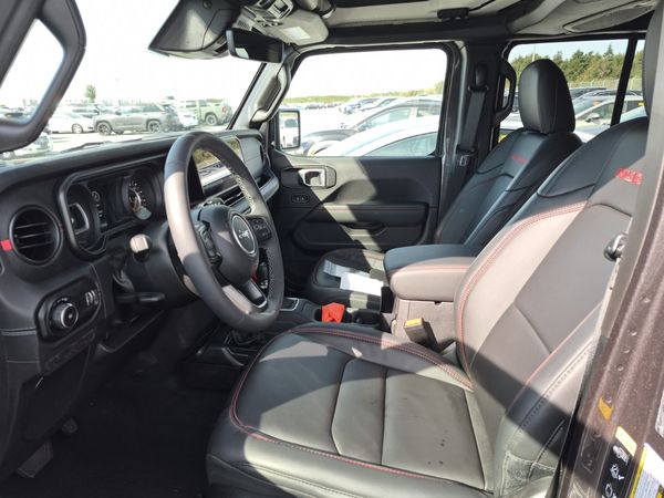 2025 Jeep Wrangler RUBICON X