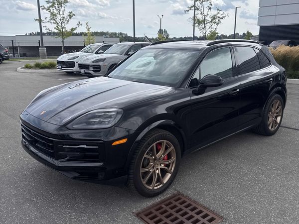 2024 Porsche Cayenne S