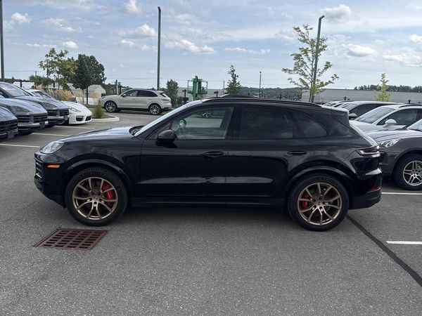 2024 Porsche Cayenne S