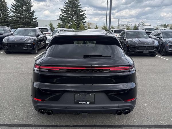 2024 Porsche Cayenne S