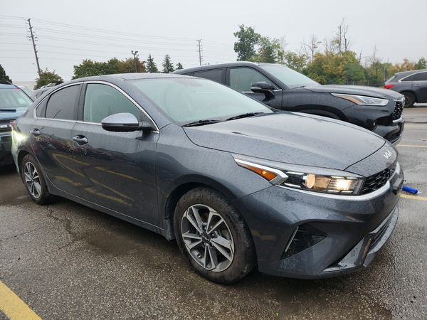 2024 Kia FORTE EX