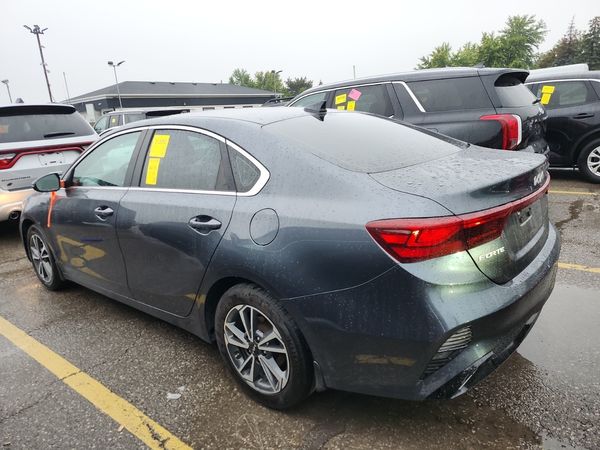 2024 Kia FORTE EX