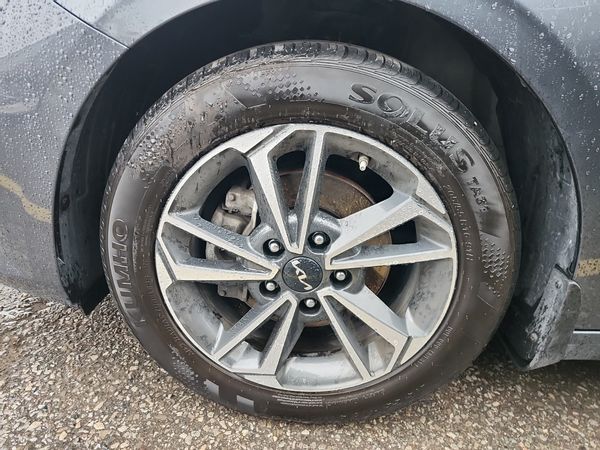 2024 Kia FORTE EX
