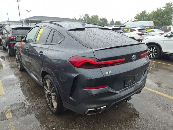 2021 BMW X6 M50I