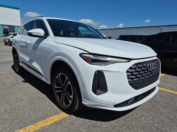 2025 Audi Q5 PROGRESSIV quattro Premium Plus