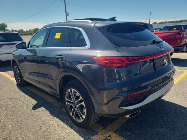 2025 Audi Q5 PROGRESSIV quattro Premium Plus