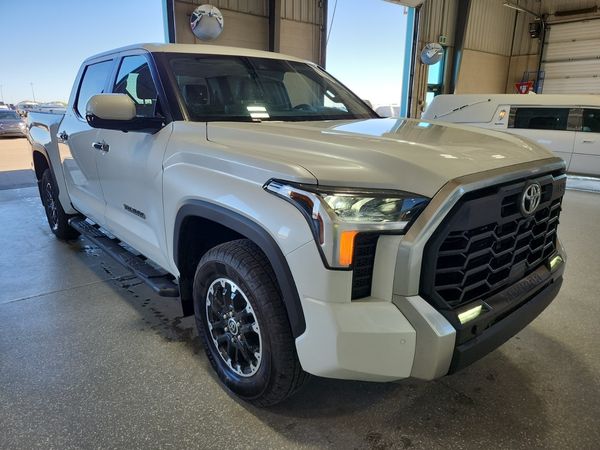 2024 Toyota Tundra LIMITED CREW CAB SHORT BED