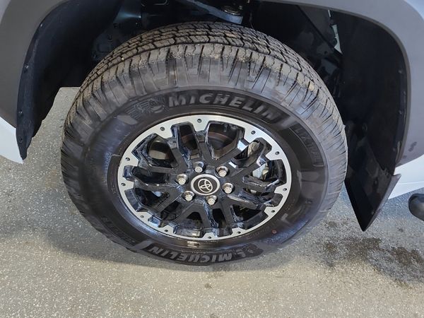 2024 Toyota Tundra LIMITED CREW CAB SHORT BED