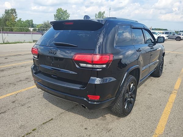 2019 Jeep Grand Cherokee 4x4 Altitude Laredo