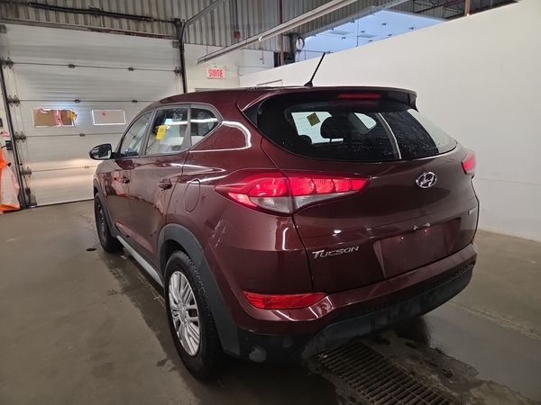 2018 Hyundai Tucson 2.0L FWD SE Standard