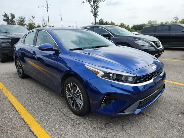 2024 Kia FORTE EX