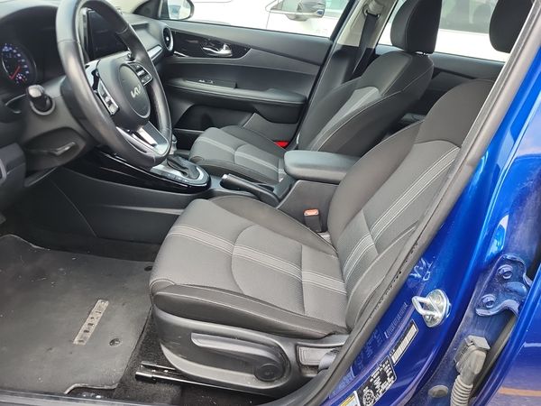 2024 Kia FORTE EX