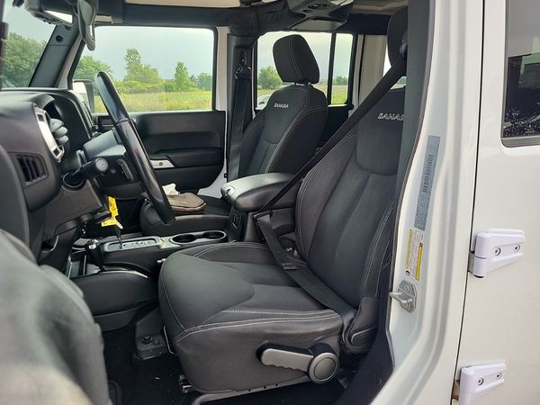 2018 Jeep Wrangler JK Unlimited 4x4 Sahara