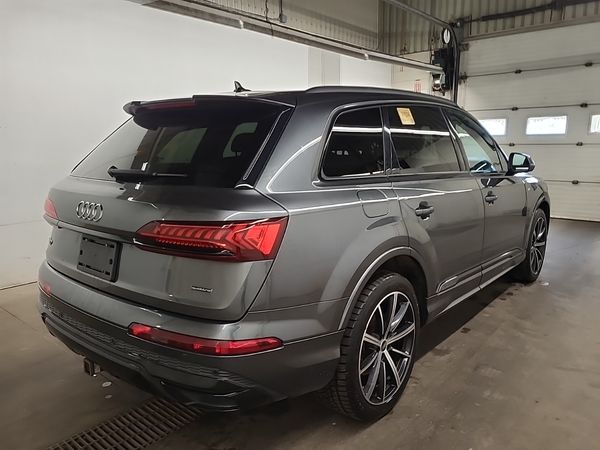 2022 Audi Q7 KOMFORT quattro Komfort
