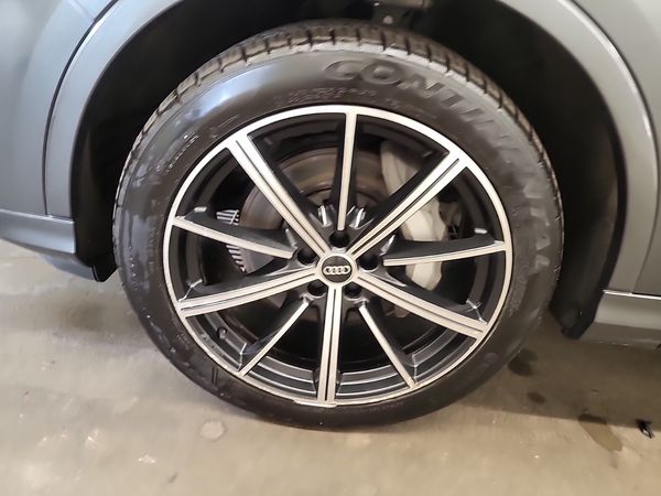2022 Audi Q7 KOMFORT quattro Komfort