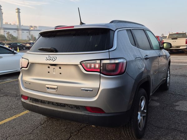 2023 Jeep COMPASS NORTH North, Latitude