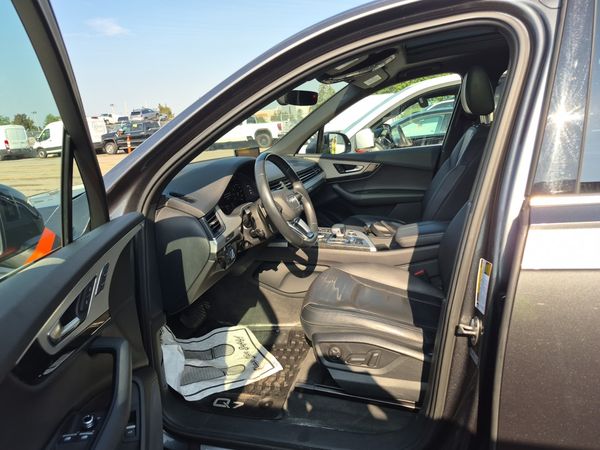 2019 Audi Q7 PROGRESSIVE S-LINE