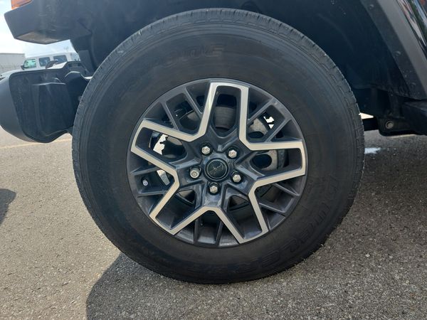 2024 Jeep Wrangler 4 Door 4x4 Sahara