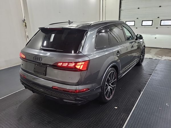2026 Audi Q7 TECHNIK