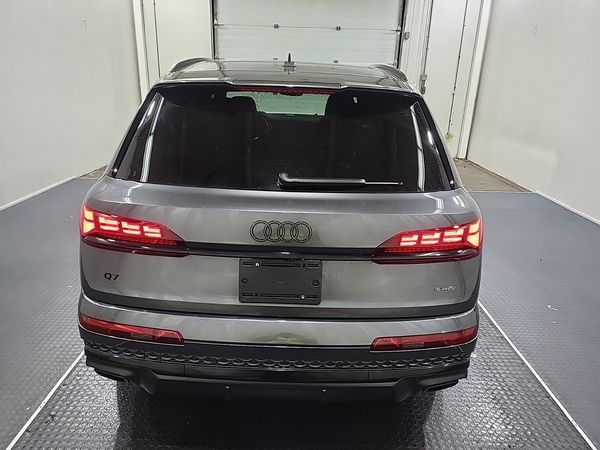 2026 Audi Q7 TECHNIK