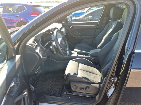 2024 Audi Q3 PROGRESSIV