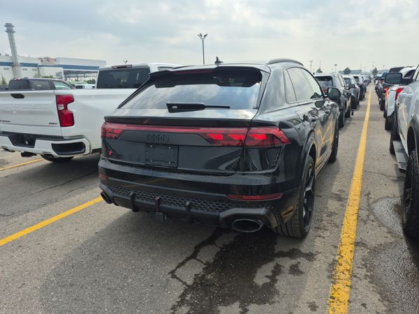 2025 Audi RS Q8 PERFORMANCE