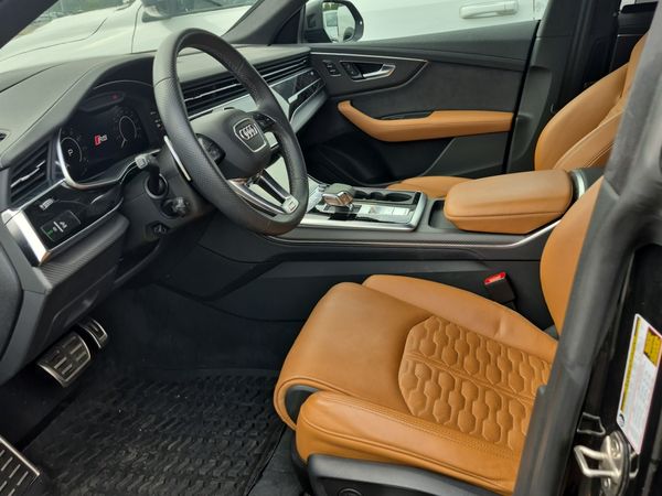 2025 Audi RS Q8 PERFORMANCE