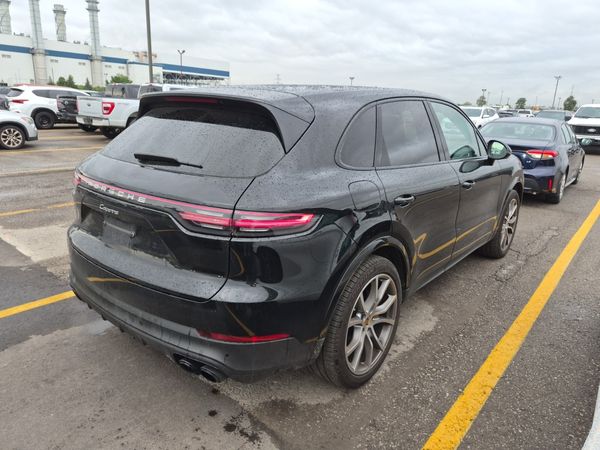 2023 Porsche Cayenne AWD