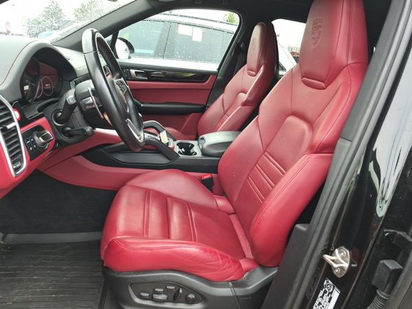 2023 Porsche Cayenne AWD